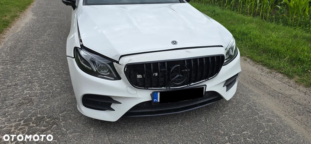 Mercedes-Benz Klasa E 220 d 4-Matic 9G-TRONIC - 6