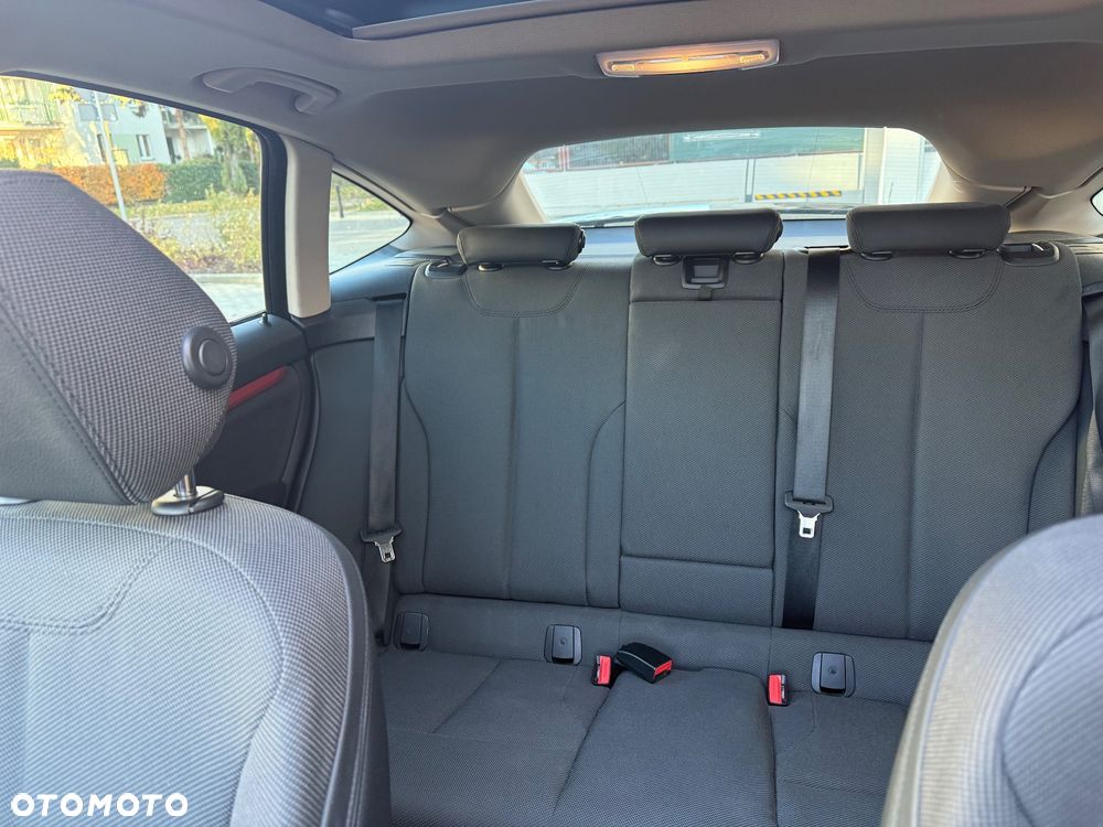 BMW Seria 3 320d M Sport - 5