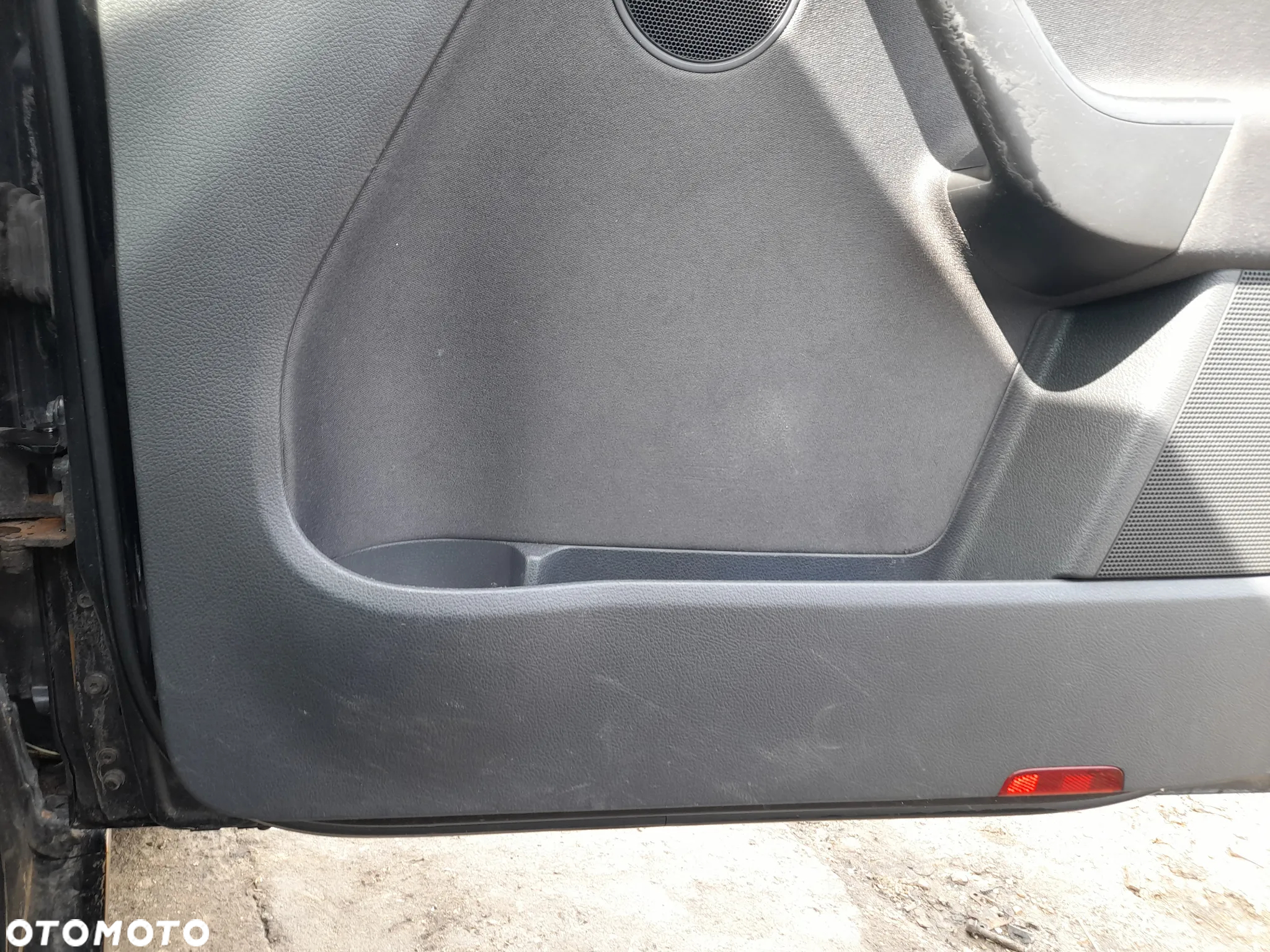 VW GOLF V PLUS KOMPLET BOCZKÓW DRZWI BOCZKI BOCZEK TAPICERKA - 15