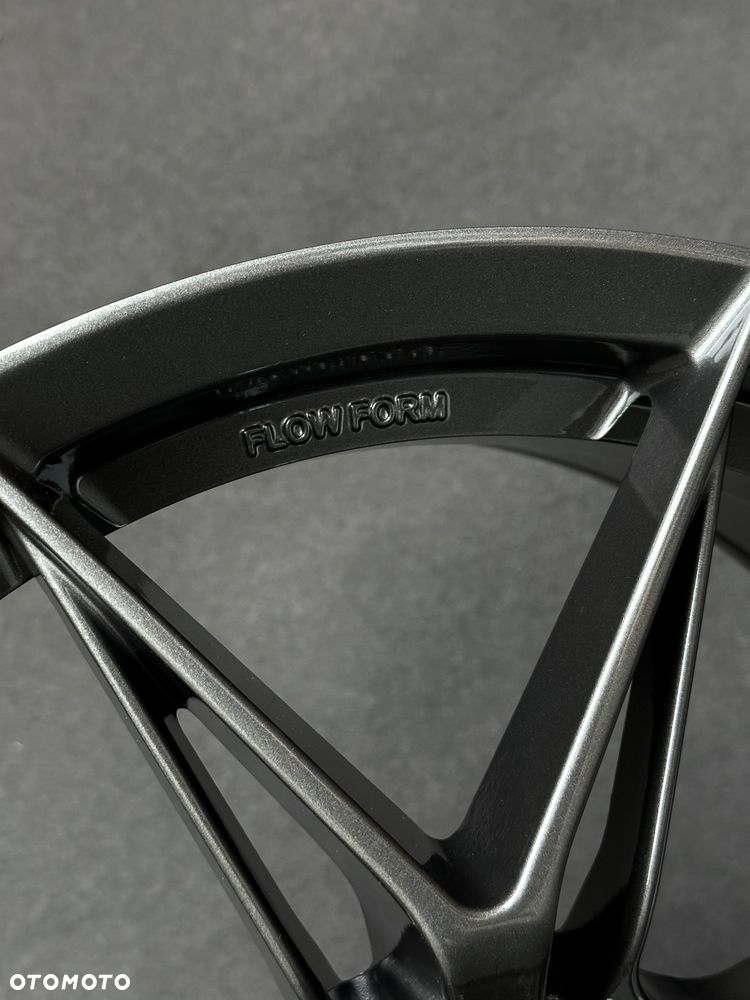 NOWE felgi 18 BMW  GRAFITOWE 5x120 8.5j ET35 F10 Z3 Z4 E46 X1 X3 E83 F25 X5 E90 F30 F32 F34 GT F01 F12 F20 E87 F22 E60 xDrive Opel Insignia JR44 JR21 Styling M Pakiet Forzza Vossen HF7 Japan Racing JR28 alufelgi - 5