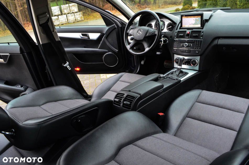 Mercedes-Benz Klasa C - 31