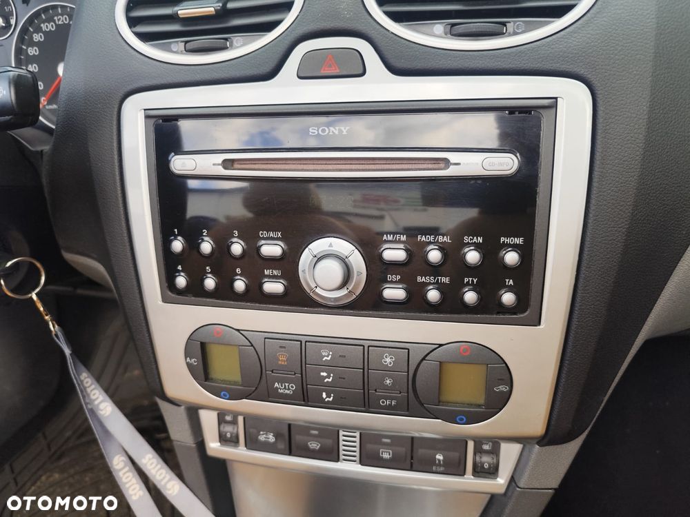 Ford Focus 2.0 16V Titanium - 7