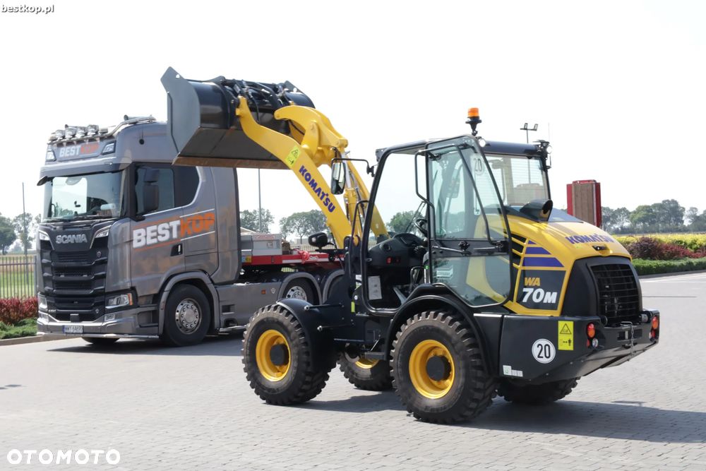 Komatsu WA70M-8 - 25