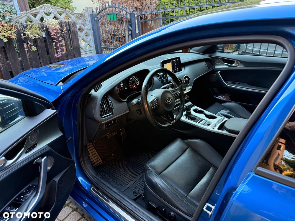 Kia Stinger - 7