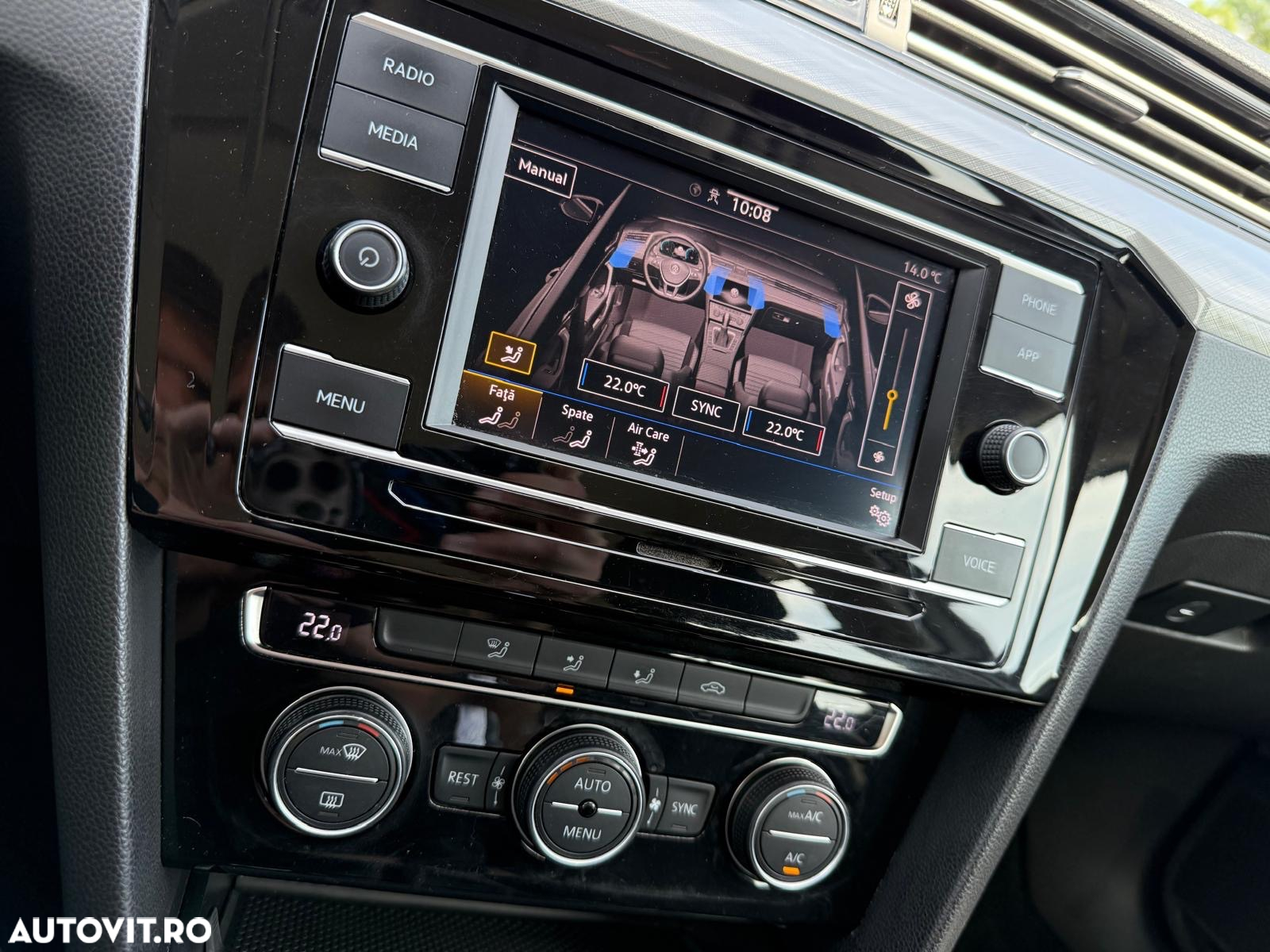 Volkswagen Passat - 17
