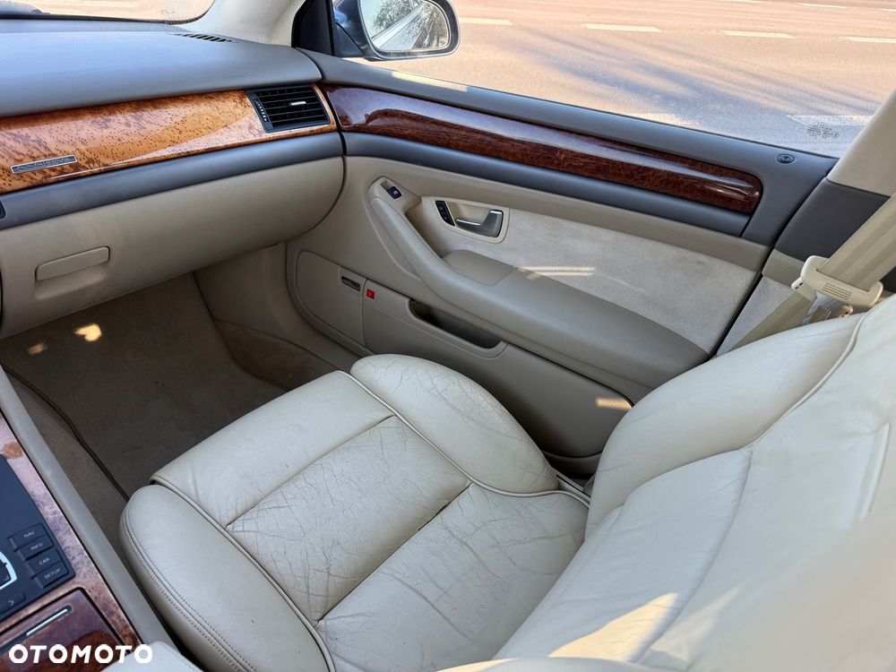 Audi A8 4.2 Quattro - 15