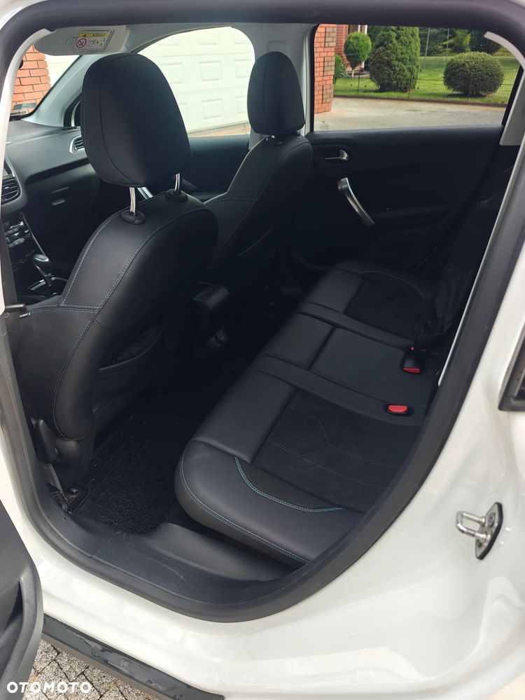 Peugeot 2008 1.2 Pure Tech GPF Crossway S&S EAT6 - 12