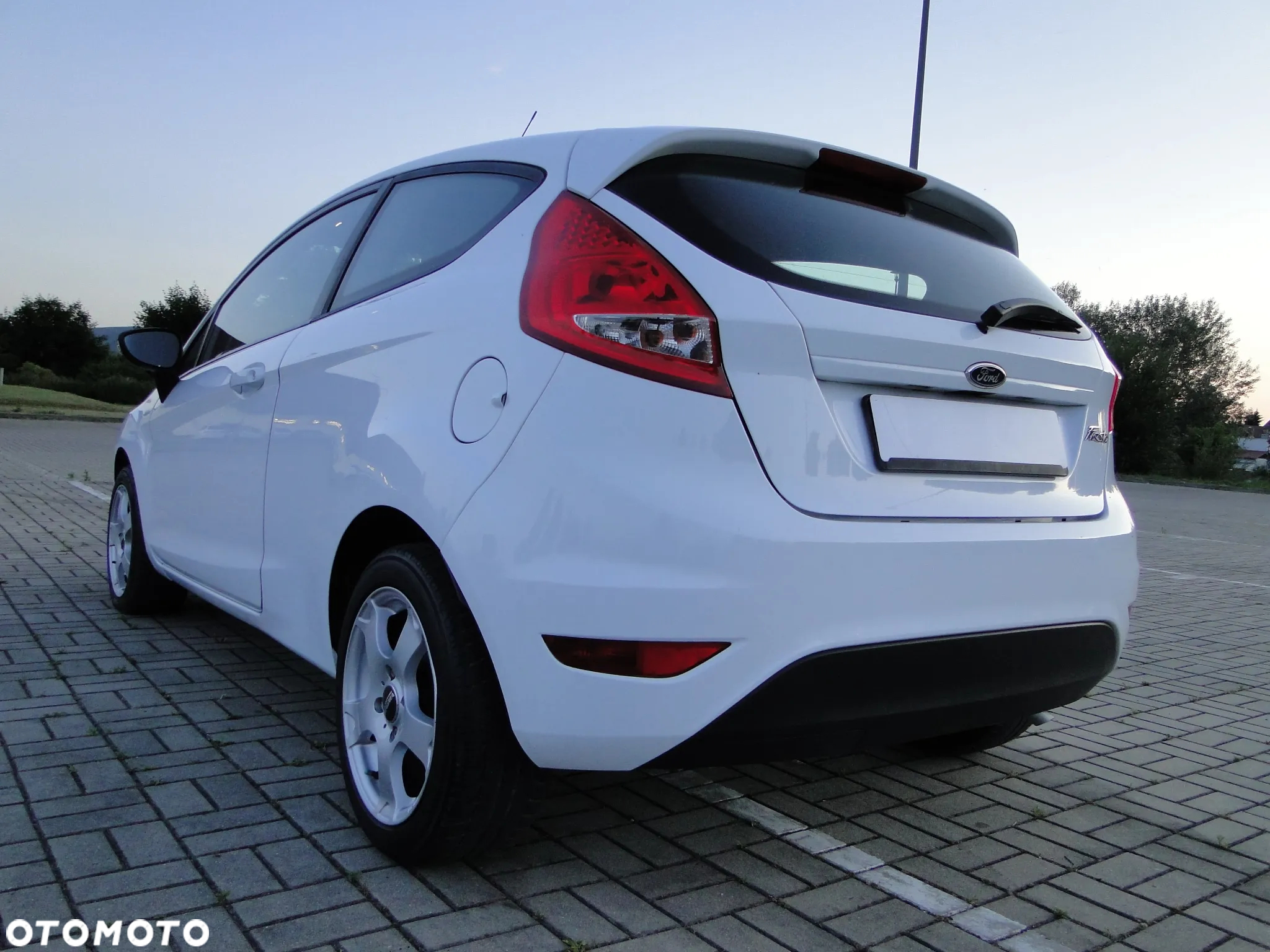 Ford Fiesta - 25