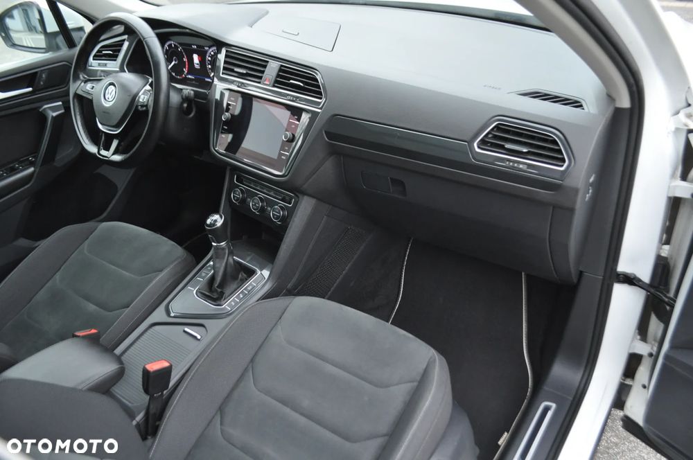 Volkswagen Tiguan 2.0 TDI SCR (BlueMotion Technology) Highline - 37