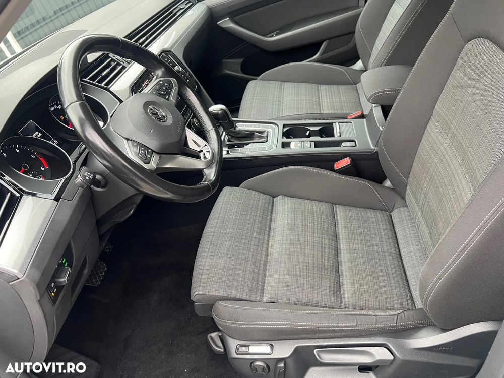 Volkswagen Passat 2.0 TDI SCR DSG Business - 9