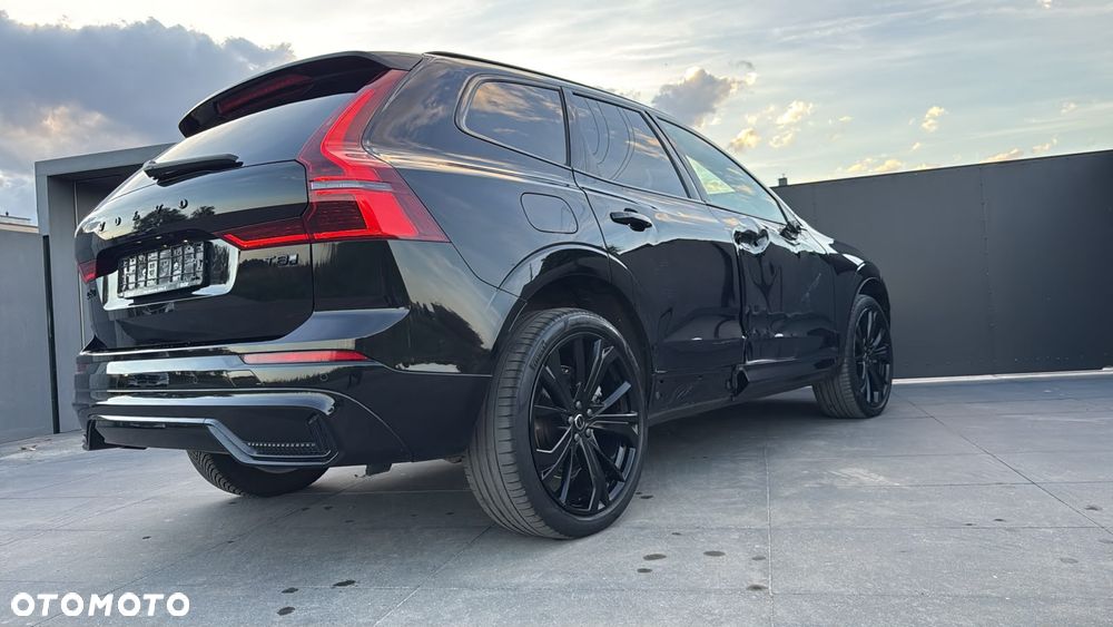 Volvo XC 60 T8 Plug-In Hybrid AWD Ultra Black Edition - 19