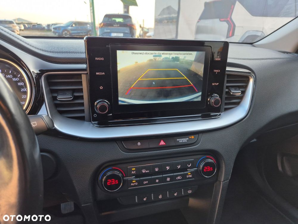 Kia Ceed 1.4 T-GDI L Business Line - 10