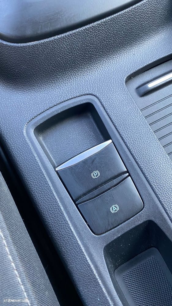 Ford Focus SW 1.5 TDCi EcoBlue Titanium - 48