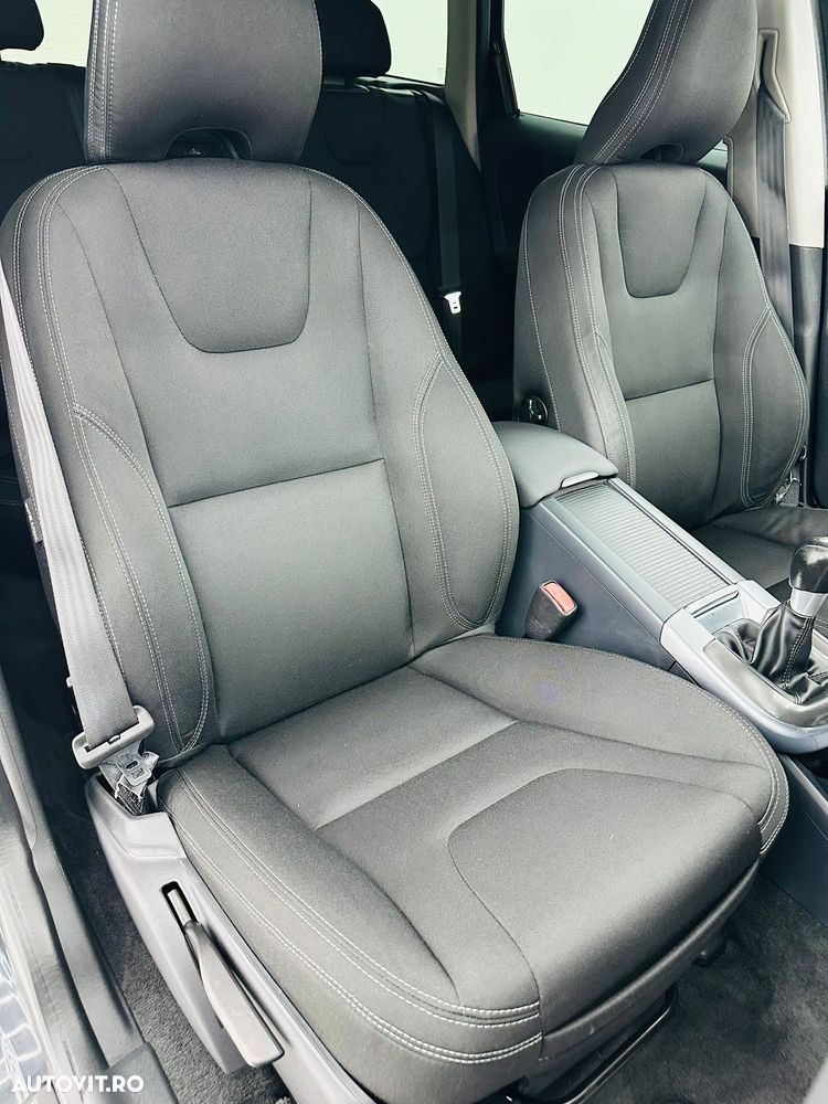 Volvo XC 60 D3 Momentum - 19