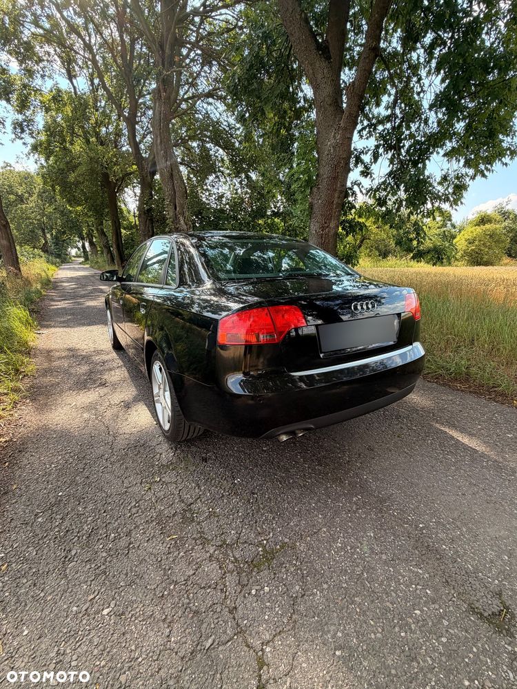 Audi A4 Limousine 2.0 TDI DPF - 7
