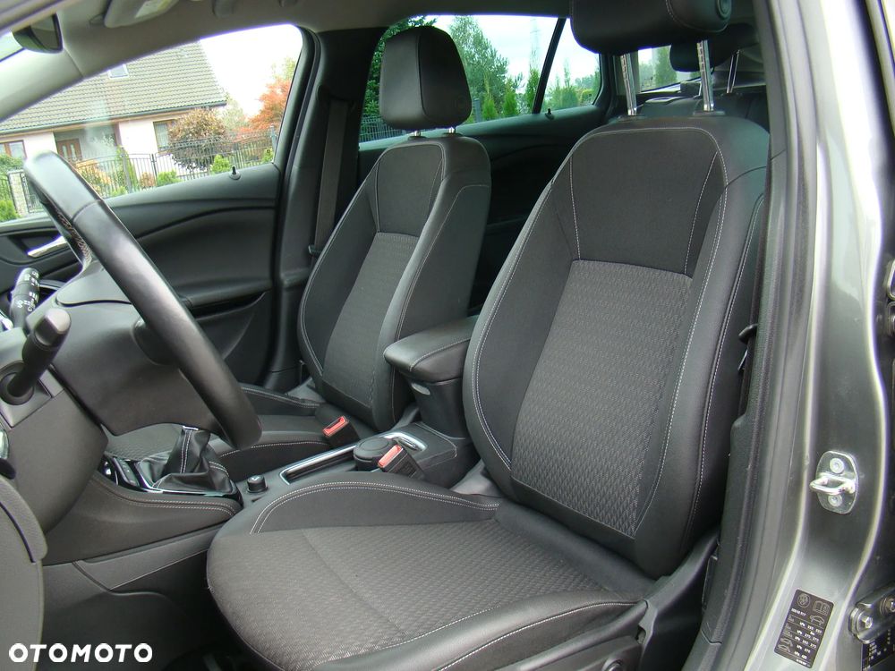 Opel Astra 1.4 Turbo Sports Tourer Innovation - 23
