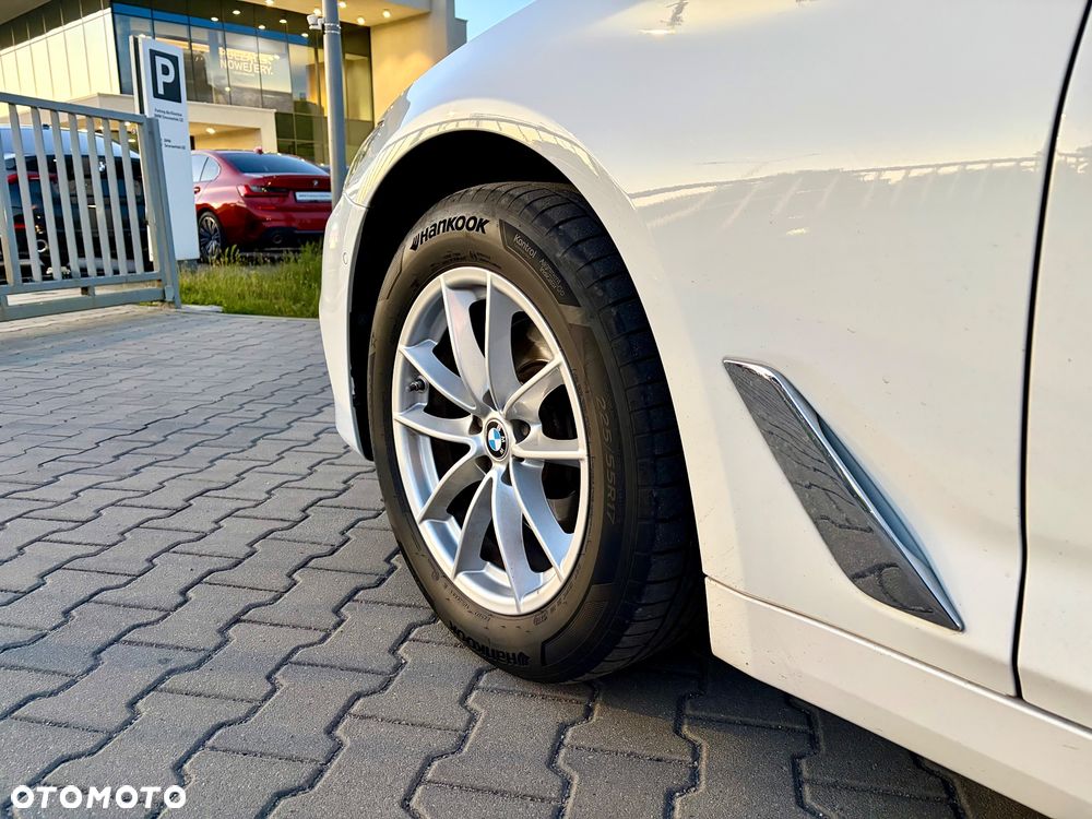 BMW Seria 5 520d M Sport Edition - 9