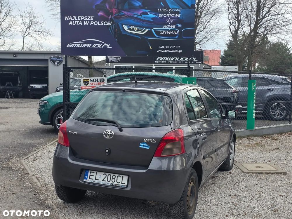 Toyota Yaris 1.3 Terra - 5