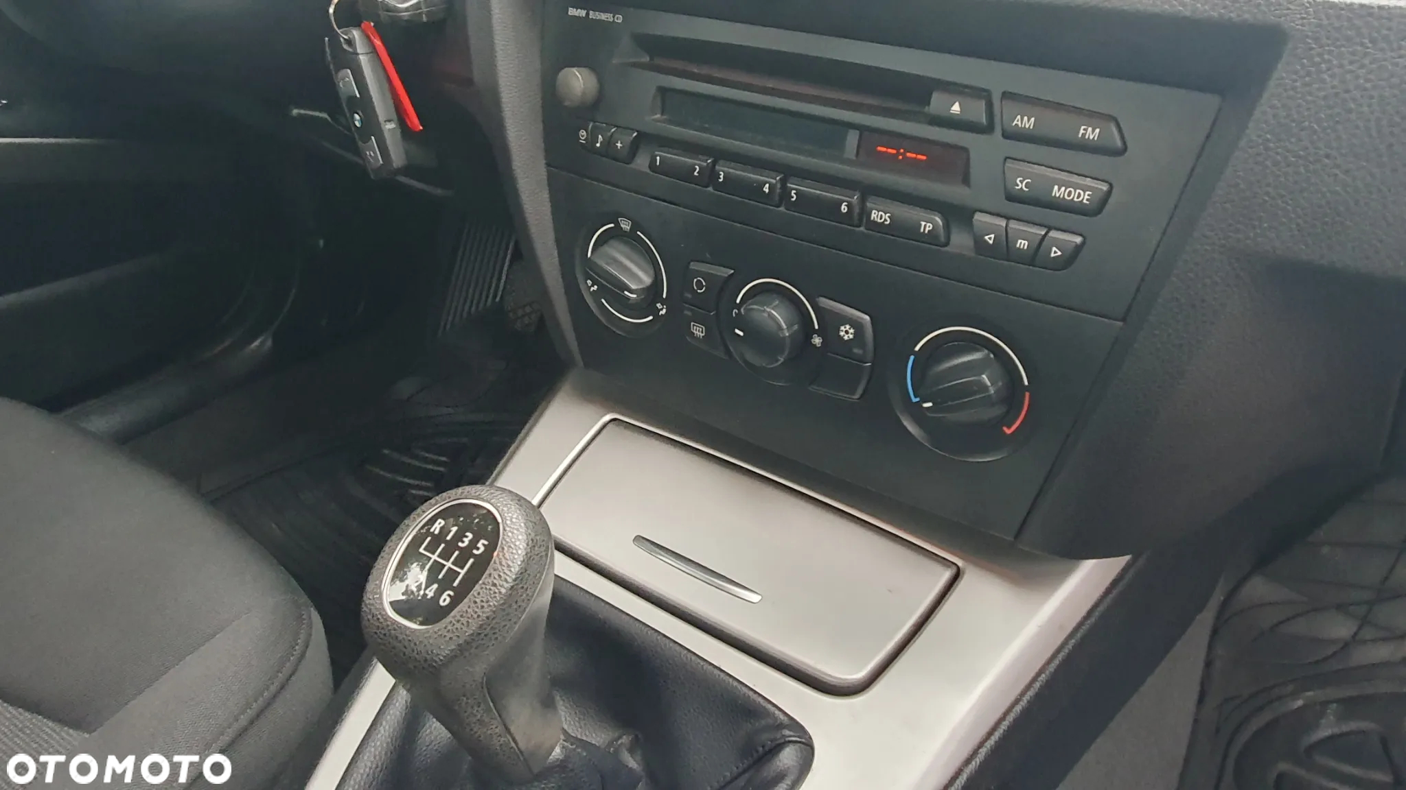 BMW Seria 3 318i - 21