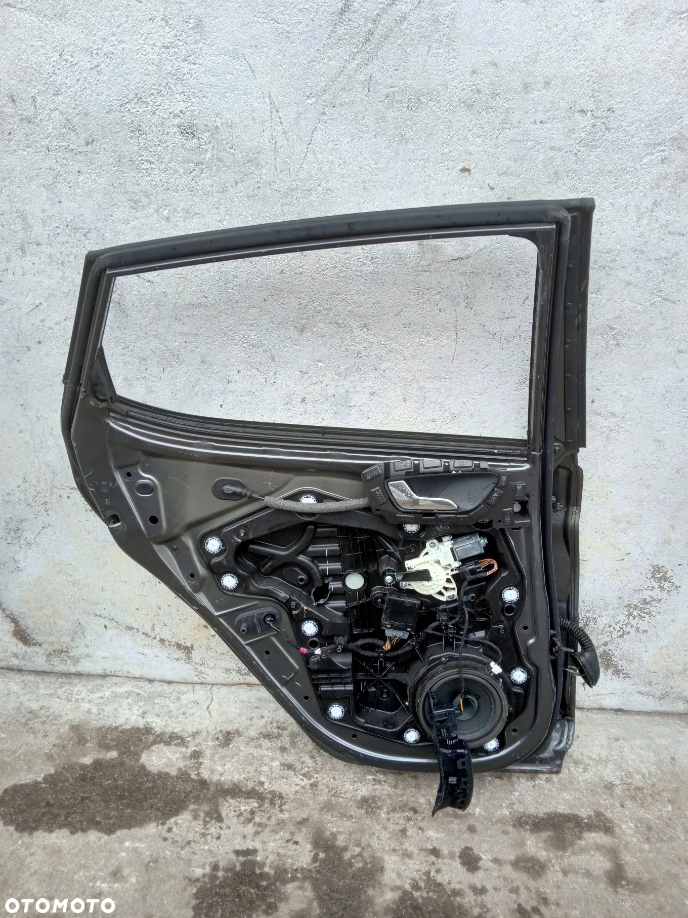FORD FIESTA MK8 19-DRZWI TYLNE TYŁ - 17