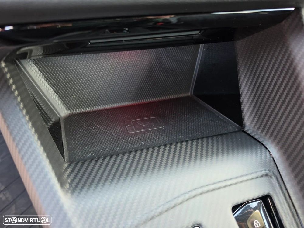 Volkswagen Golf 2.0 TDI R-Line DSG — fotografia 16