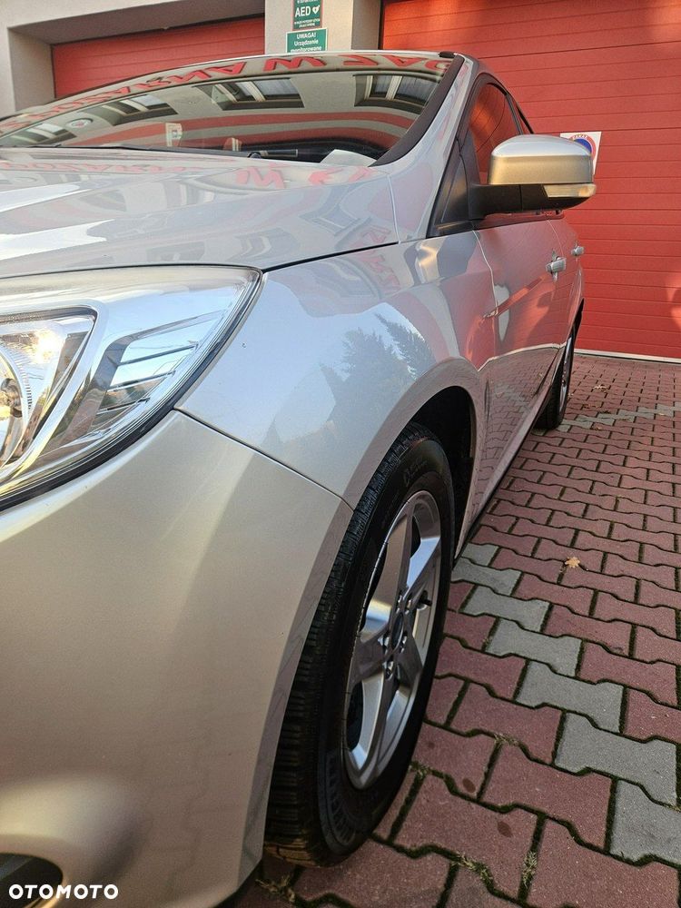 Ford Focus 1.6 Edition - 13