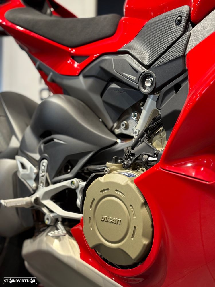 Ducati Panigale V4 S - 8