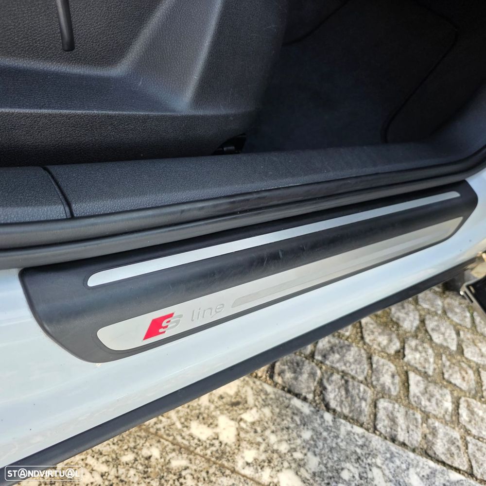 Audi Q3 2.0 TDI quattro S-line S-tronic - 40