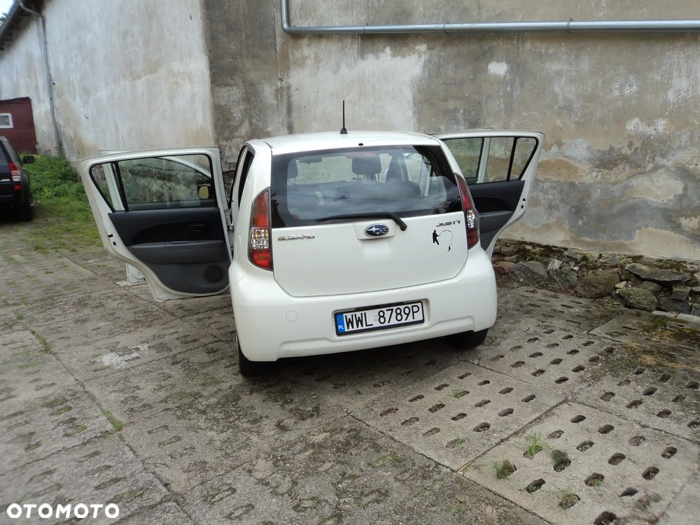 Subaru Justy - 15