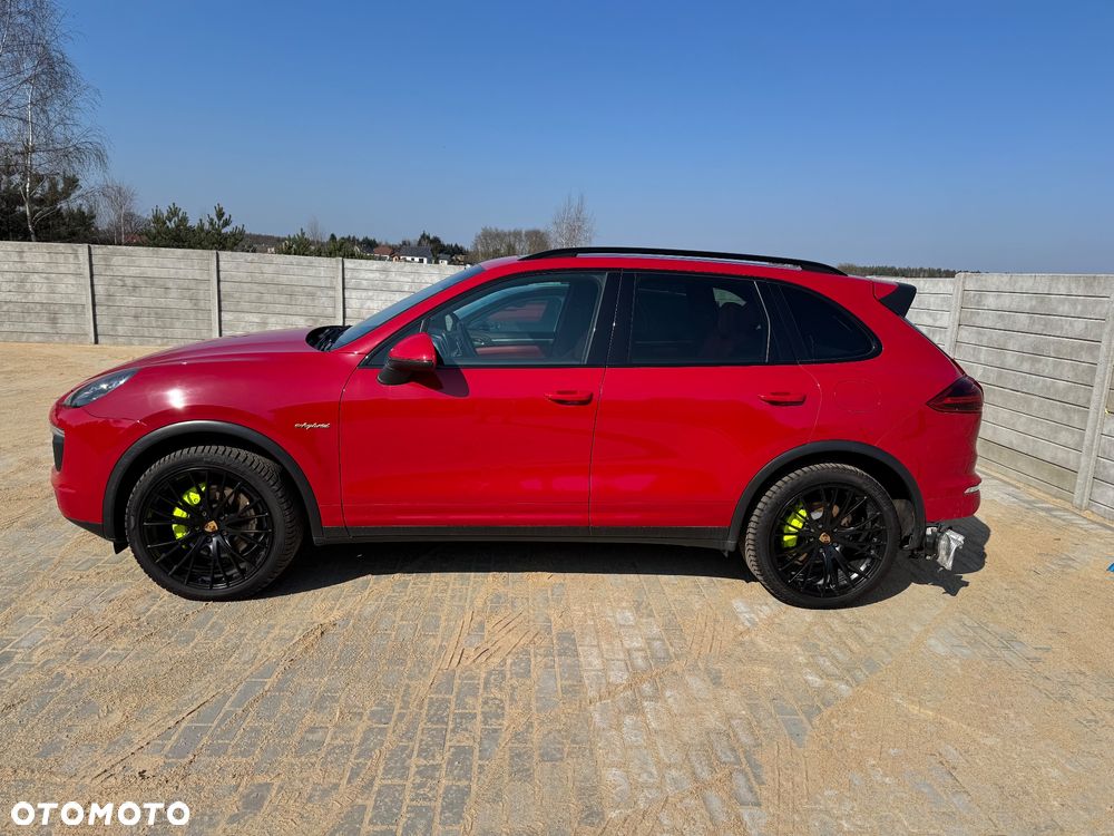 Porsche Cayenne S E-Hybrid - 4