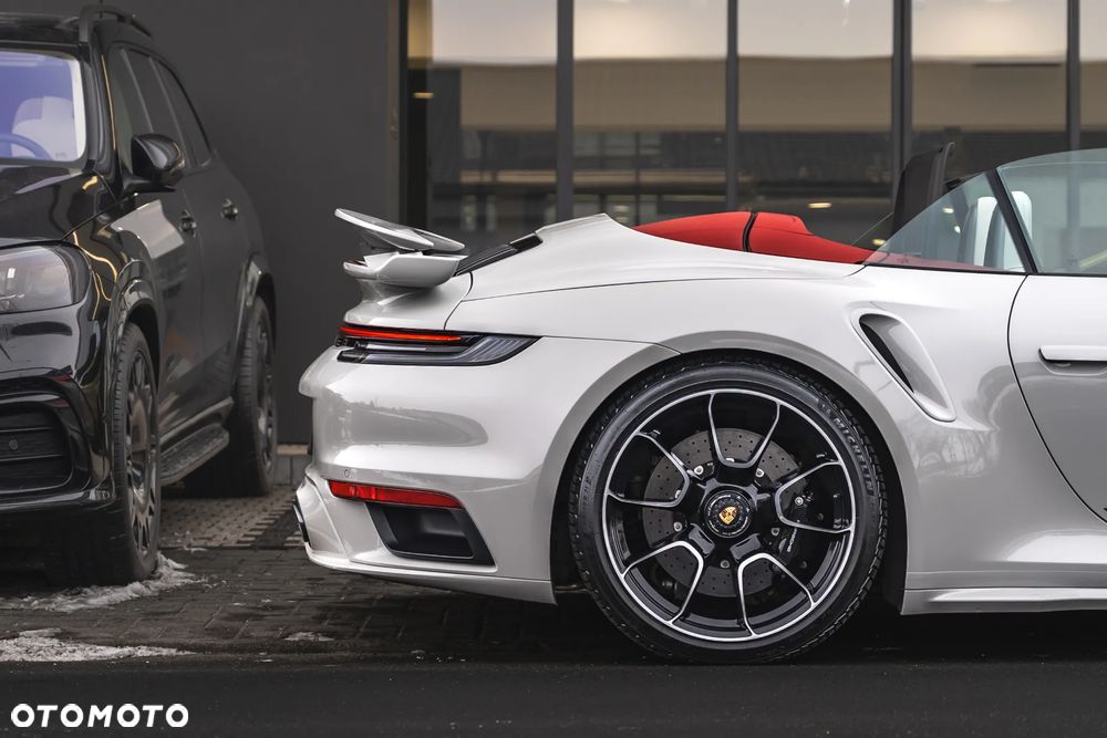 Porsche 911 Turbo S - 10