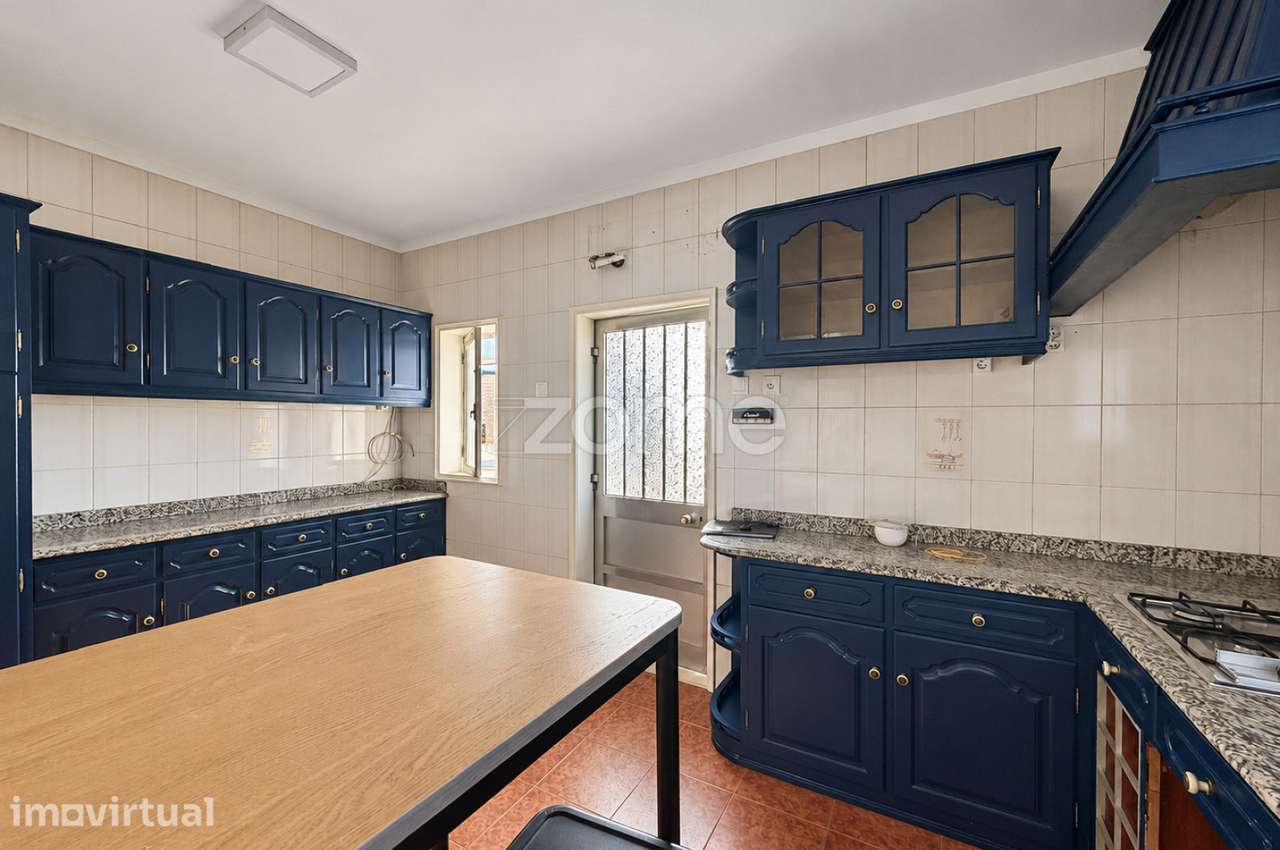 Moradia T3 individual com terreno de 576 m² em Esmeriz, Famalicão - Grande imagem: 4/18