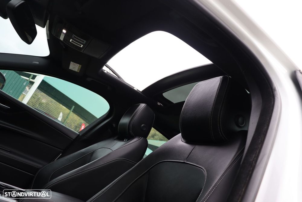 Jaguar XE 2.0 D R-Sport Aut. - 27