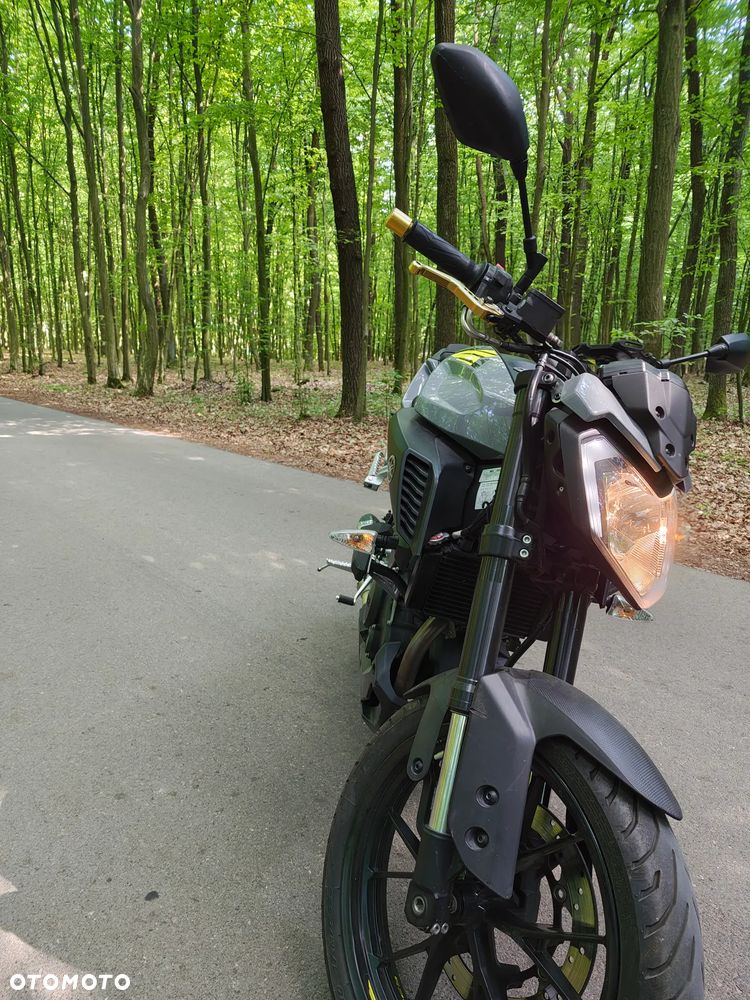 Yamaha MT - 7