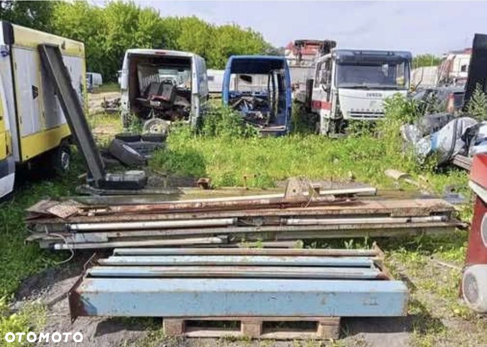 Podnośnik najazdowy dla ciezarowek - 1