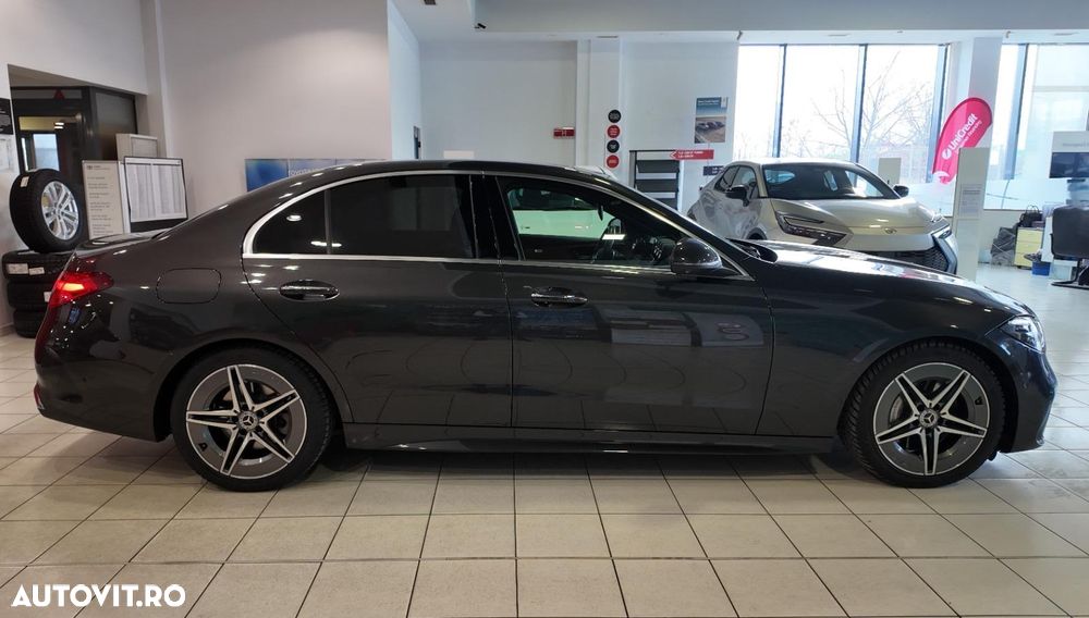 Mercedes-Benz C 300 9G-TRONIC AMG Line - 8