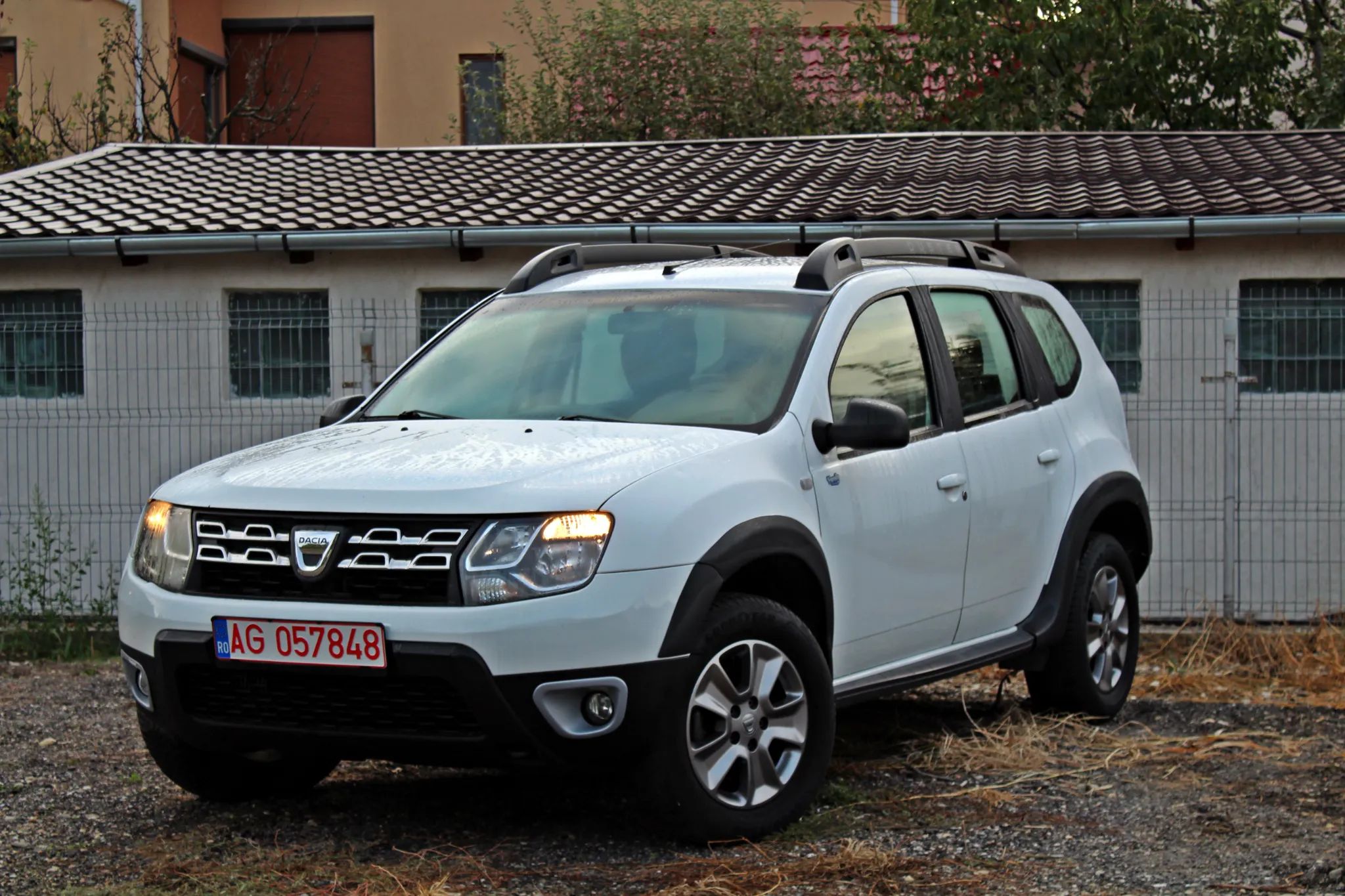 Dacia Duster dCi 110 FAP 4x2 Laureate - 1