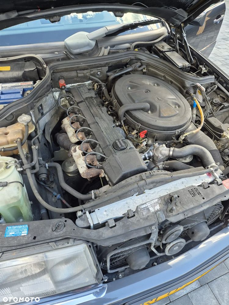 Mercedes-Benz W124 (1984-1993) - 23