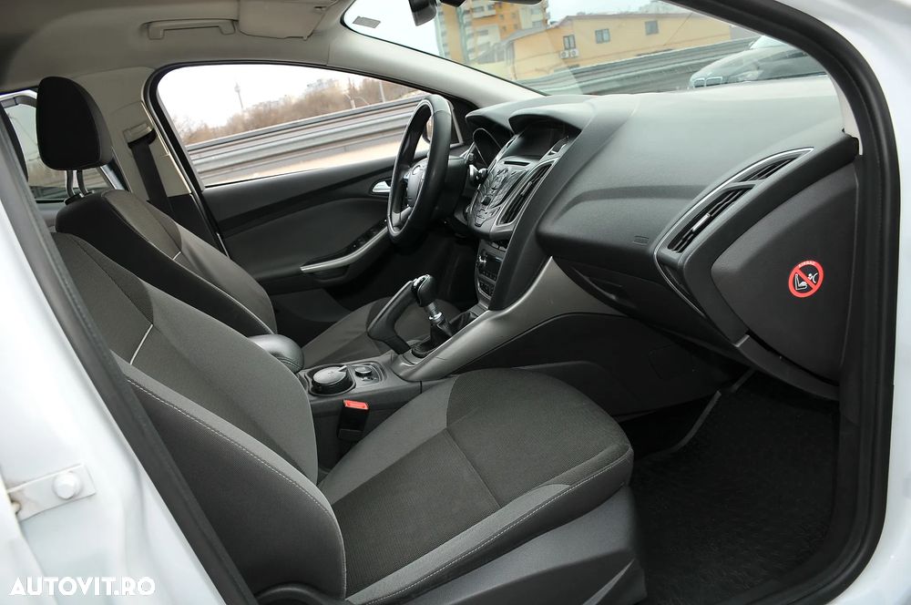 Ford Focus 1.6 TDCI DPF Start-Stopp-System Trend - 12