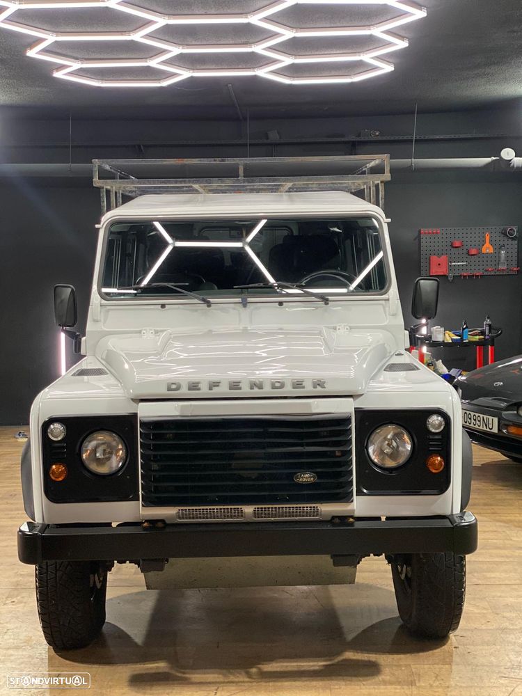 Land Rover Defender 110 DPF E - 20