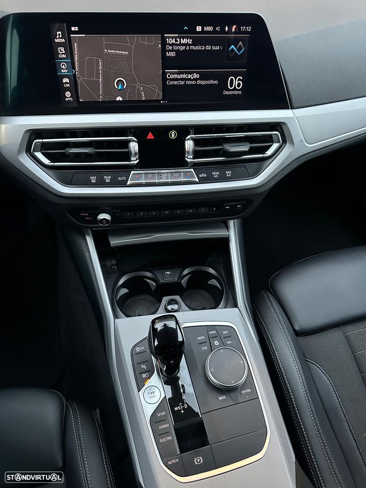 BMW 330 e Touring Corporate Edition Auto - 23