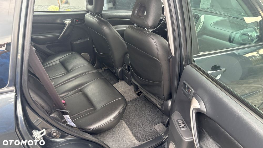 Toyota RAV4 2.0 VVT-i Prestige - 13