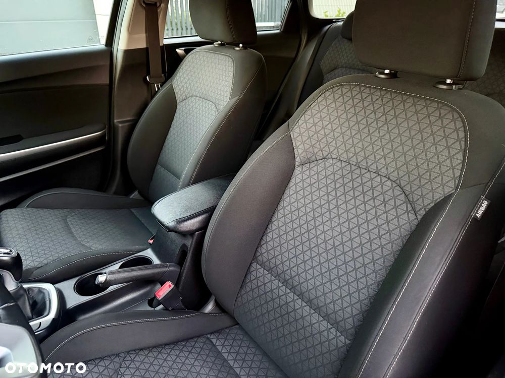 Kia Ceed - 10