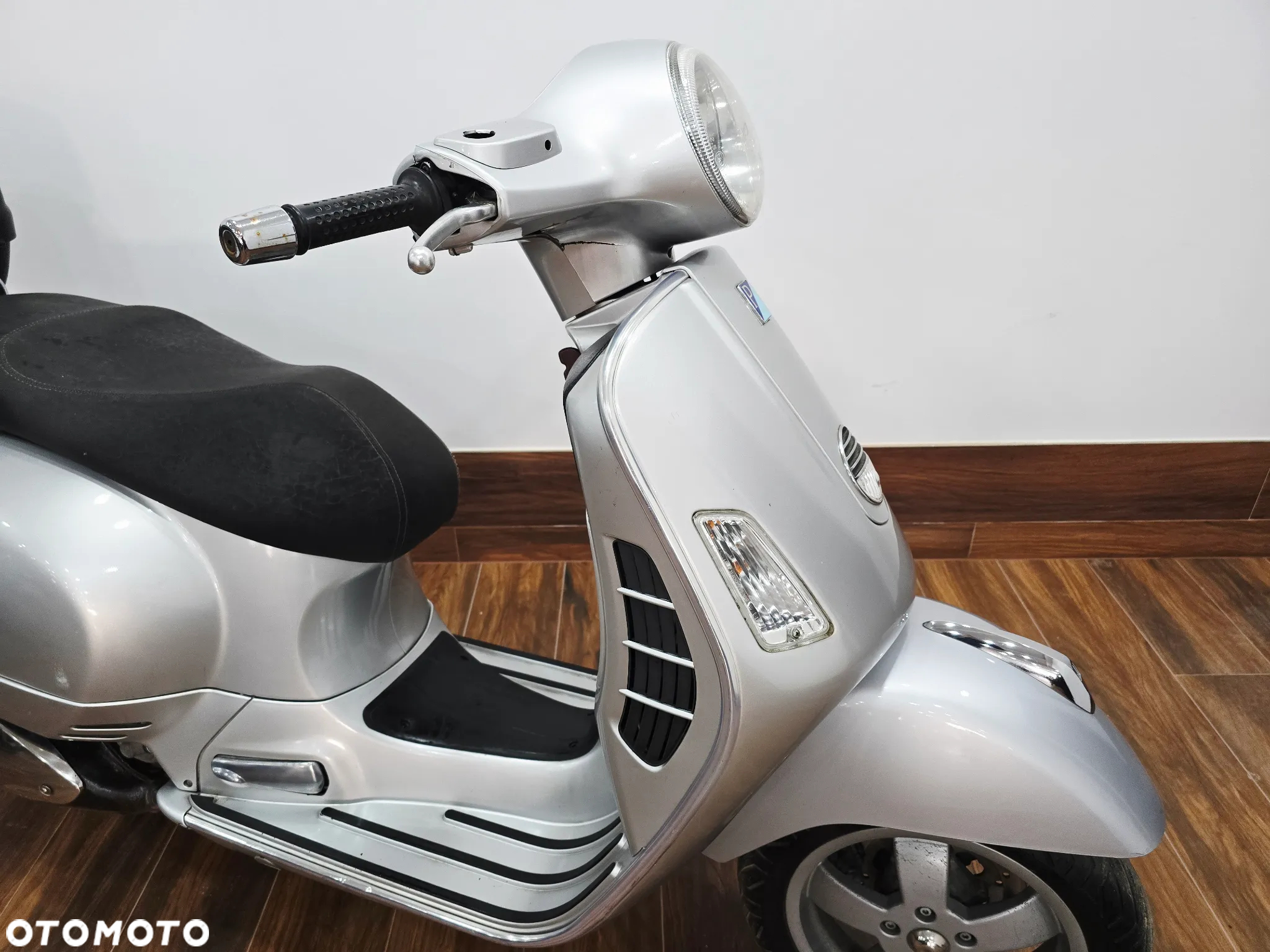 Piaggio Vespa - 12