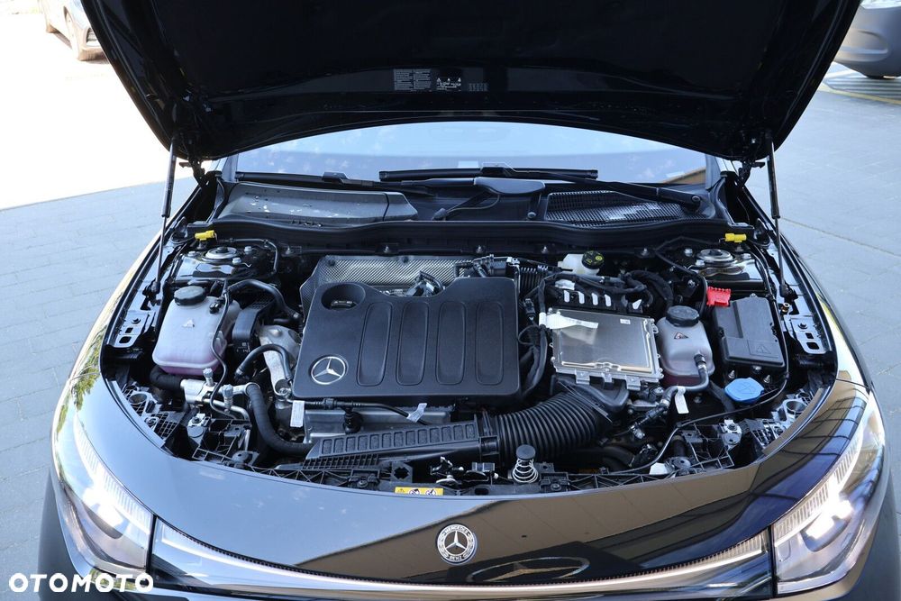 Mercedes-Benz CLA - 23