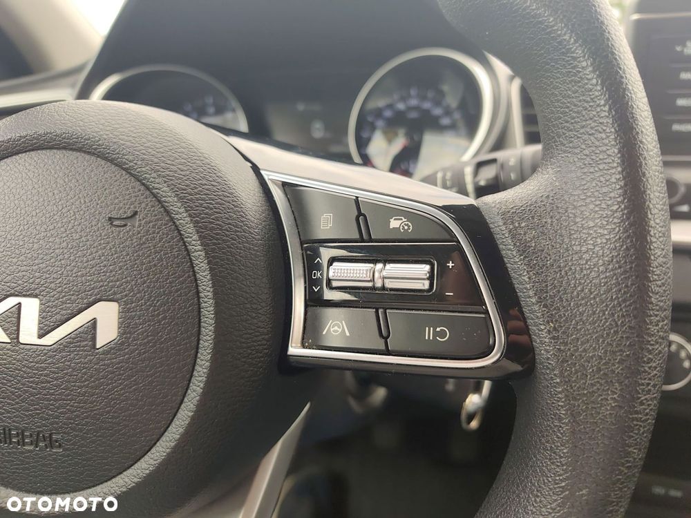 Kia Ceed - 23