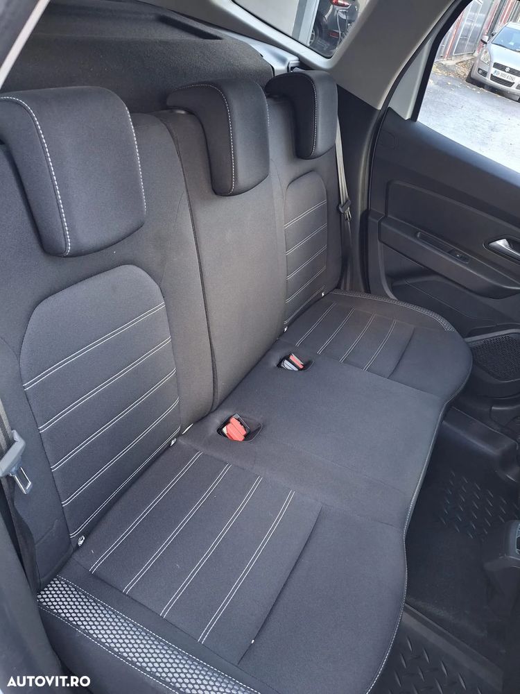 Dacia Duster 1.5 Blue dCi 4WD Prestige jante 17" - 31