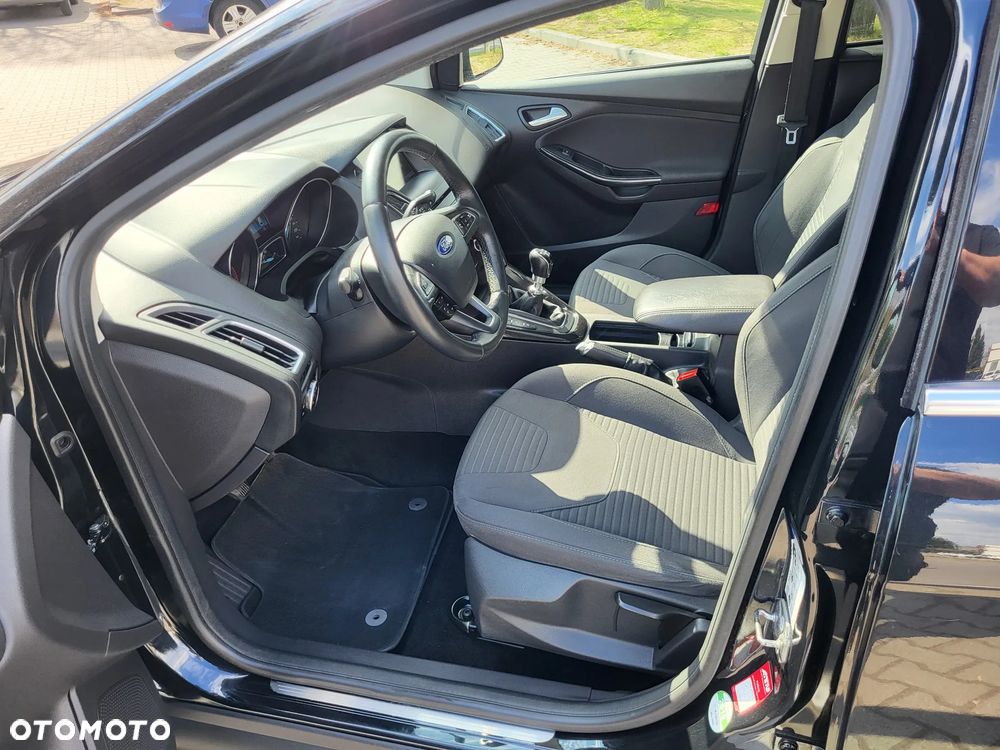 Ford Focus 1.5 TDCi Titanium - 9