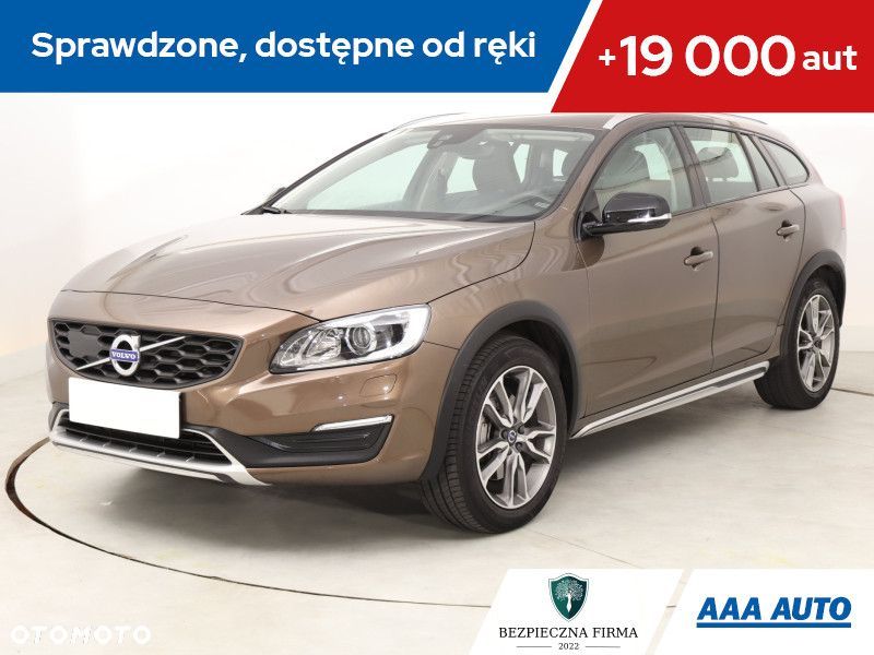 Volvo V60 Cross Country - 2