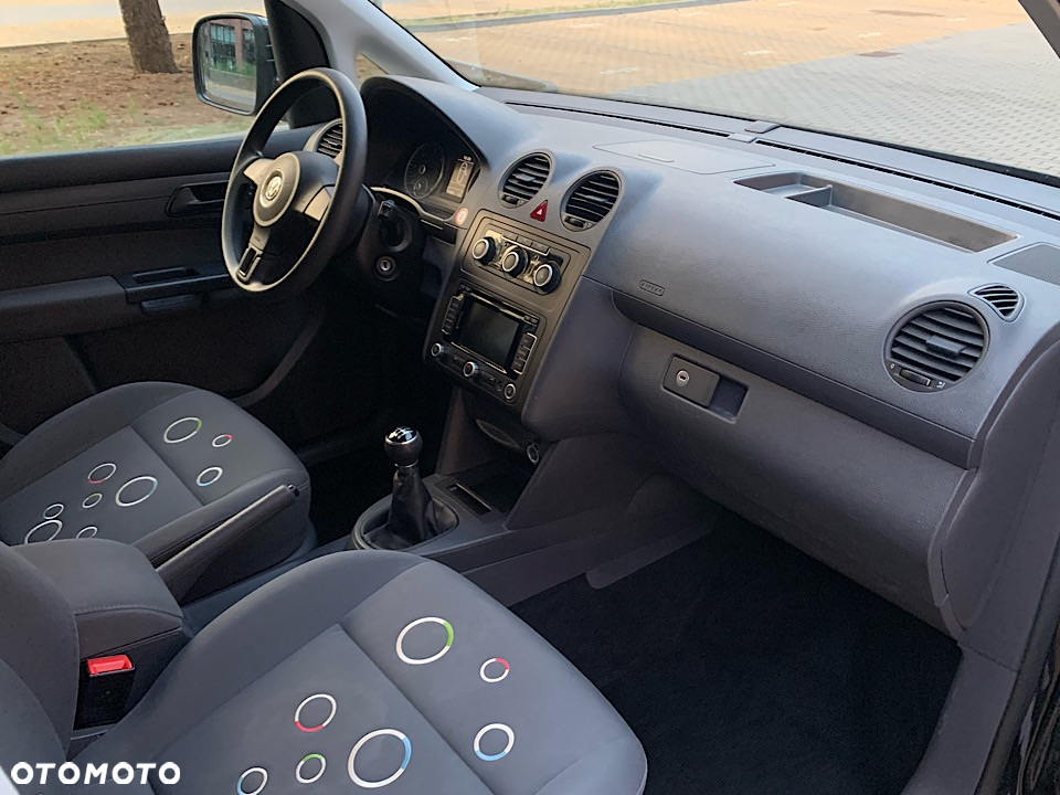Volkswagen Caddy - 27
